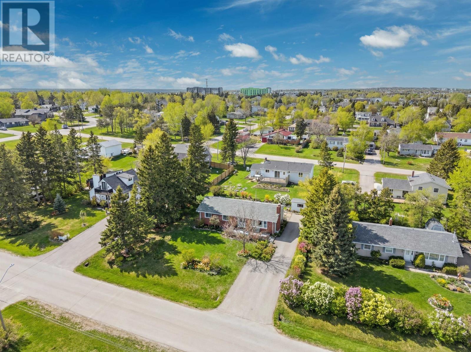 21 Cottonwood Drive, Charlottetown, Prince Edward Island  C1E 1C1 - Photo 5 - 202605851