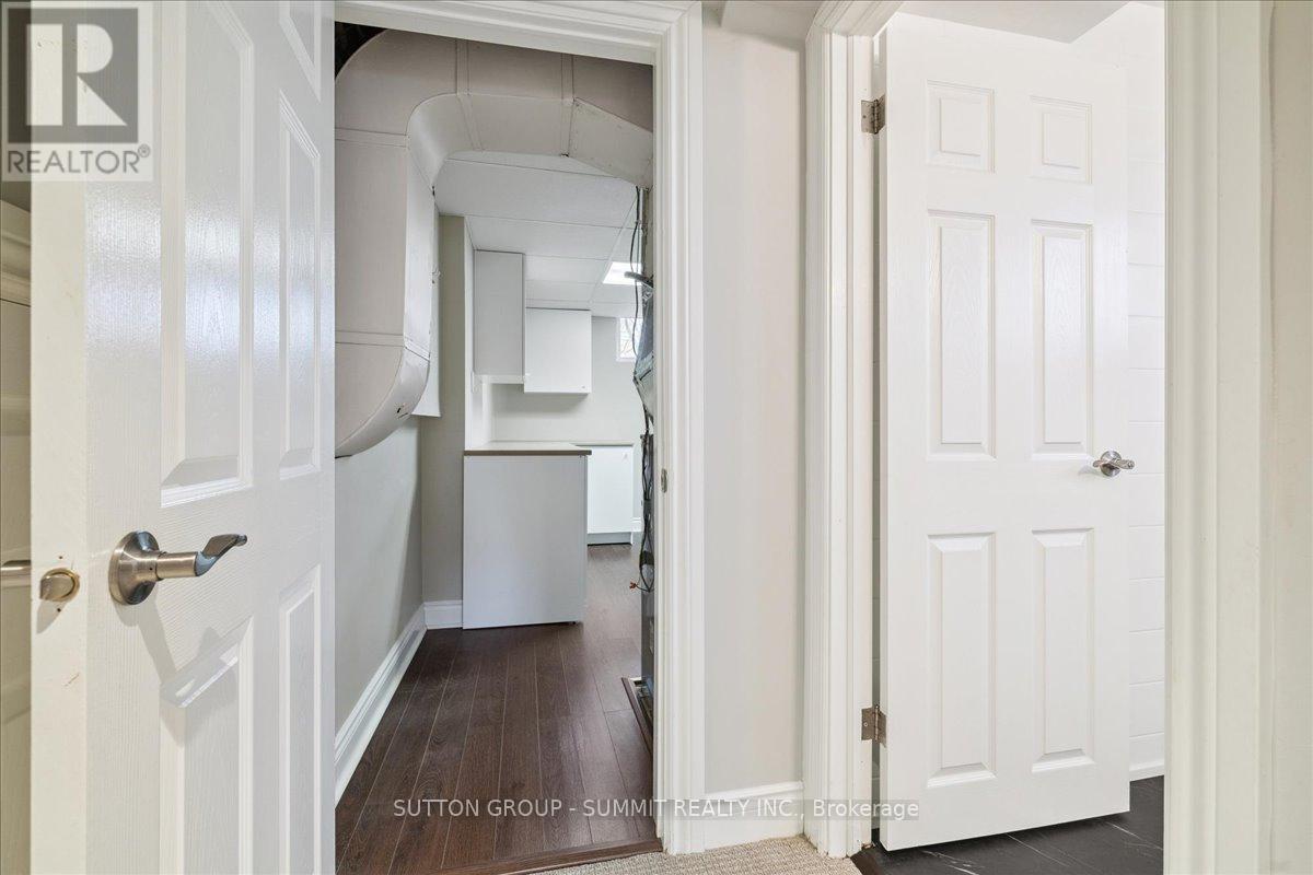 319 Erindale Drive, Burlington, Ontario  L7L 4T3 - Photo 35 - W12935780