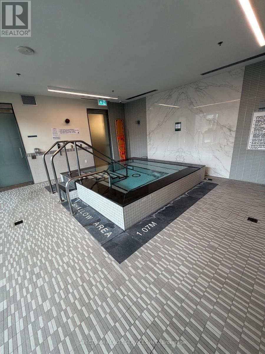 617 - 99 Eagle Rock Way, Vaughan, Ontario  L6A 1P6 - Photo 16 - N12936660