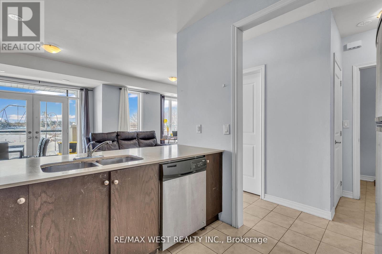 9 - 9601 Jane Street, Vaughan, Ontario  L6A 4G5 - Photo 12 - N12936686