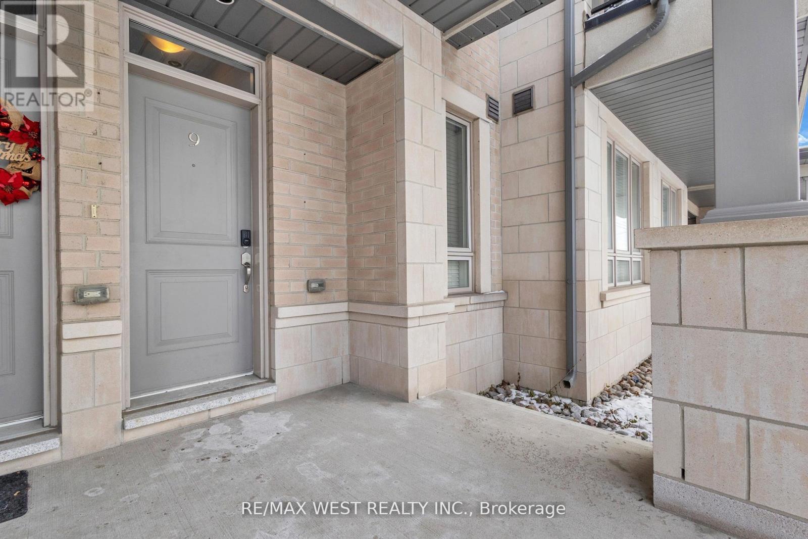 9 - 9601 Jane Street, Vaughan, Ontario  L6A 4G5 - Photo 4 - N12936686