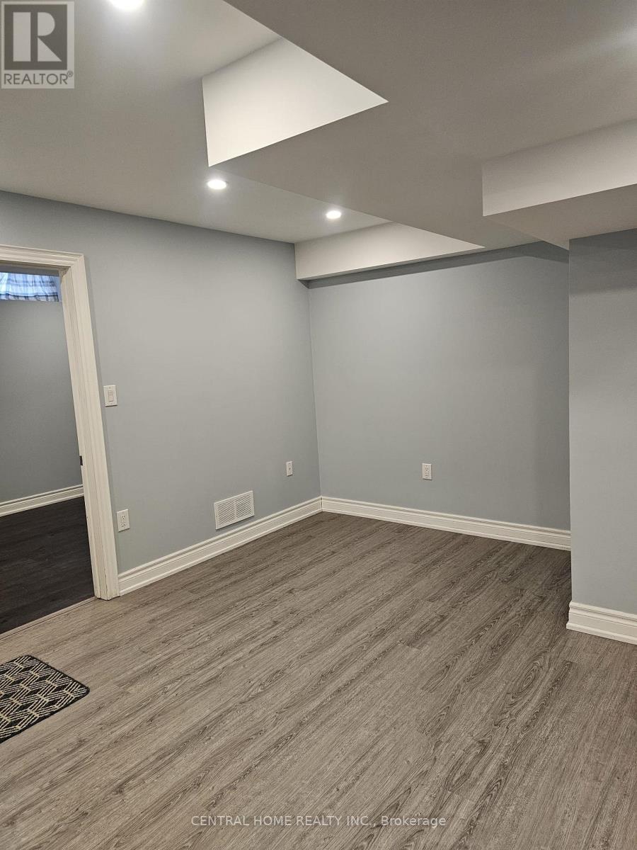 45 Wildmoor Street, Markham, Ontario  L6B 0B3 - Photo 5 - N12936714