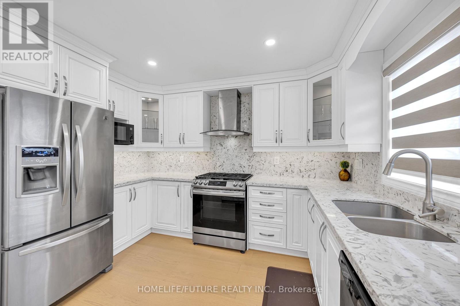 262 Helen Avenue, Markham, Ontario  L3R 1K1 - Photo 36 - N12936748