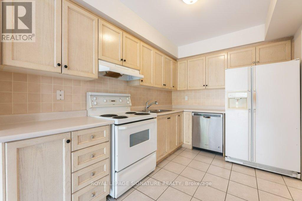 55 Pottery Place, Vaughan, Ontario  L4L 9H5 - Photo 14 - N12936750