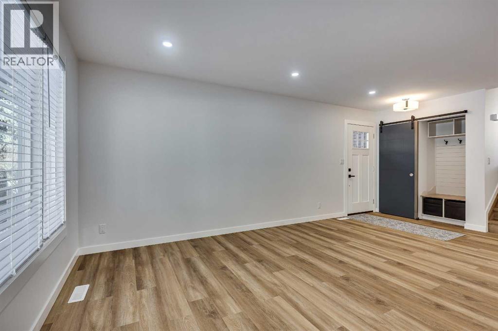 107 Greig Drive, Red Deer, Alberta  T4P 2M4 - Photo 5 - A2273974