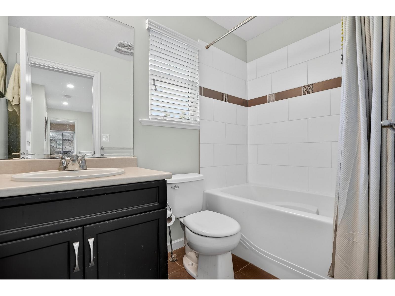 6909 208b Street, Langley, British Columbia  V2Y 0G3 - Photo 18 - R3085865