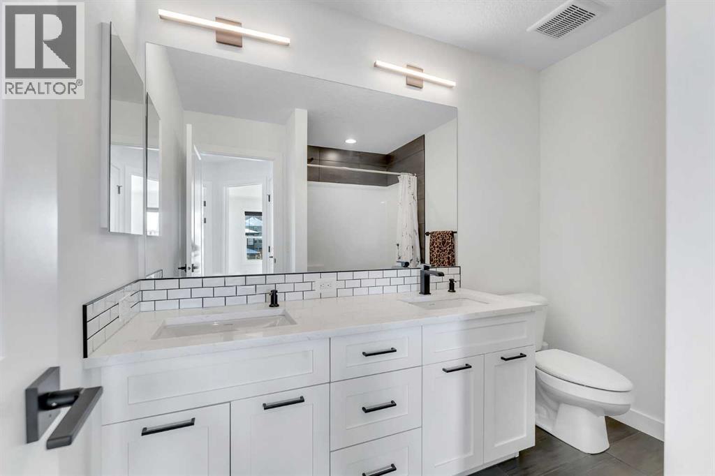 325 Crestmont Drive SW, Calgary, Alberta  T3B 6G9 - Photo 32 - A2294613