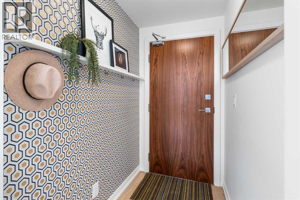 102, 128 2 Street SW, Calgary, Alberta  T2P 0S7 - Photo 4 - A2295856