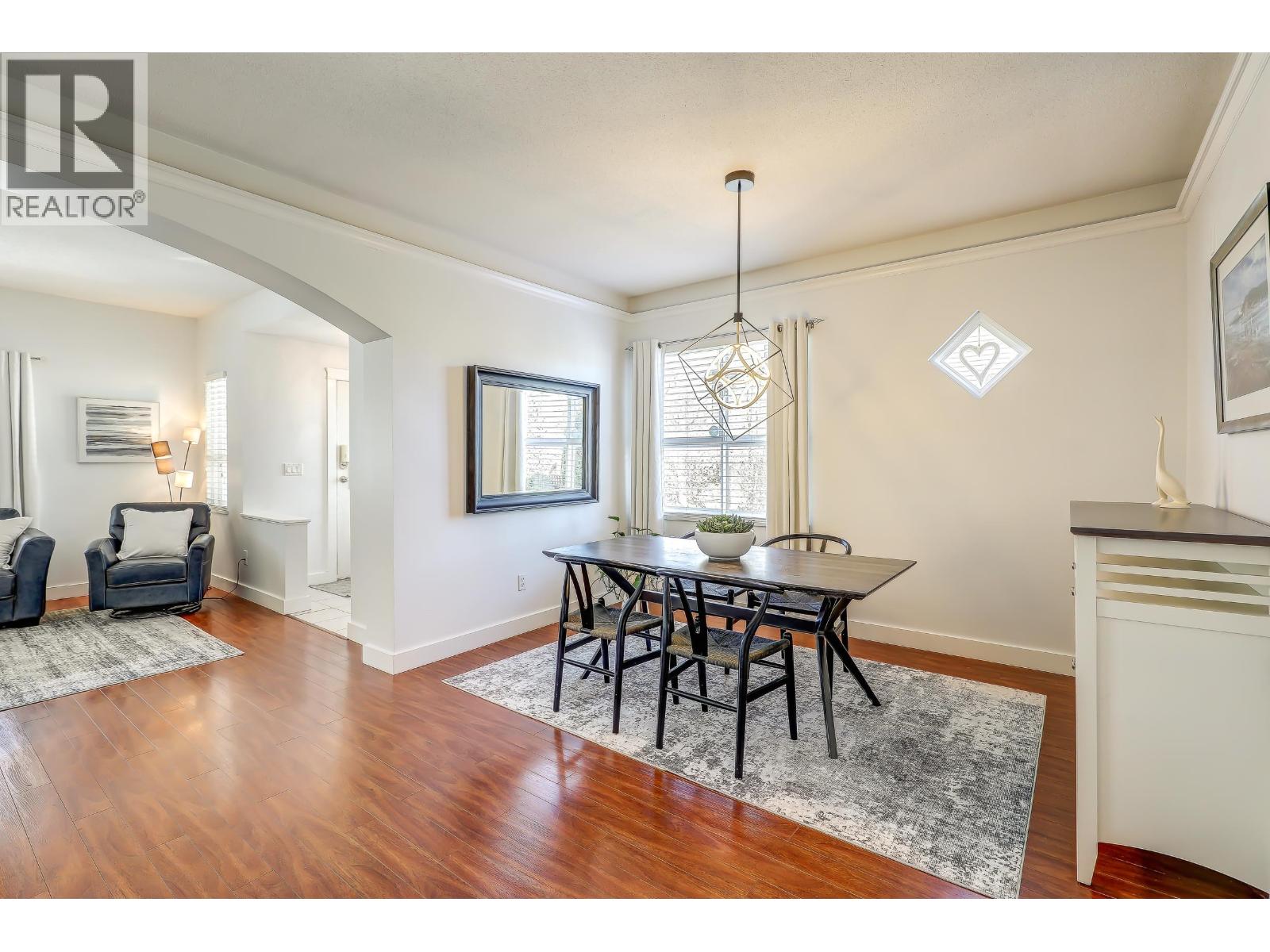 107 Star Crescent, New Westminster, British Columbia  V3M 6X6 - Photo 11 - R3102586