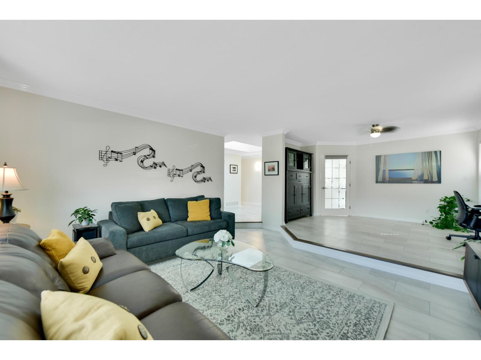 4870 209a Street, Langley, British Columbia  V3A 8A1 - Photo 6 - R3098288