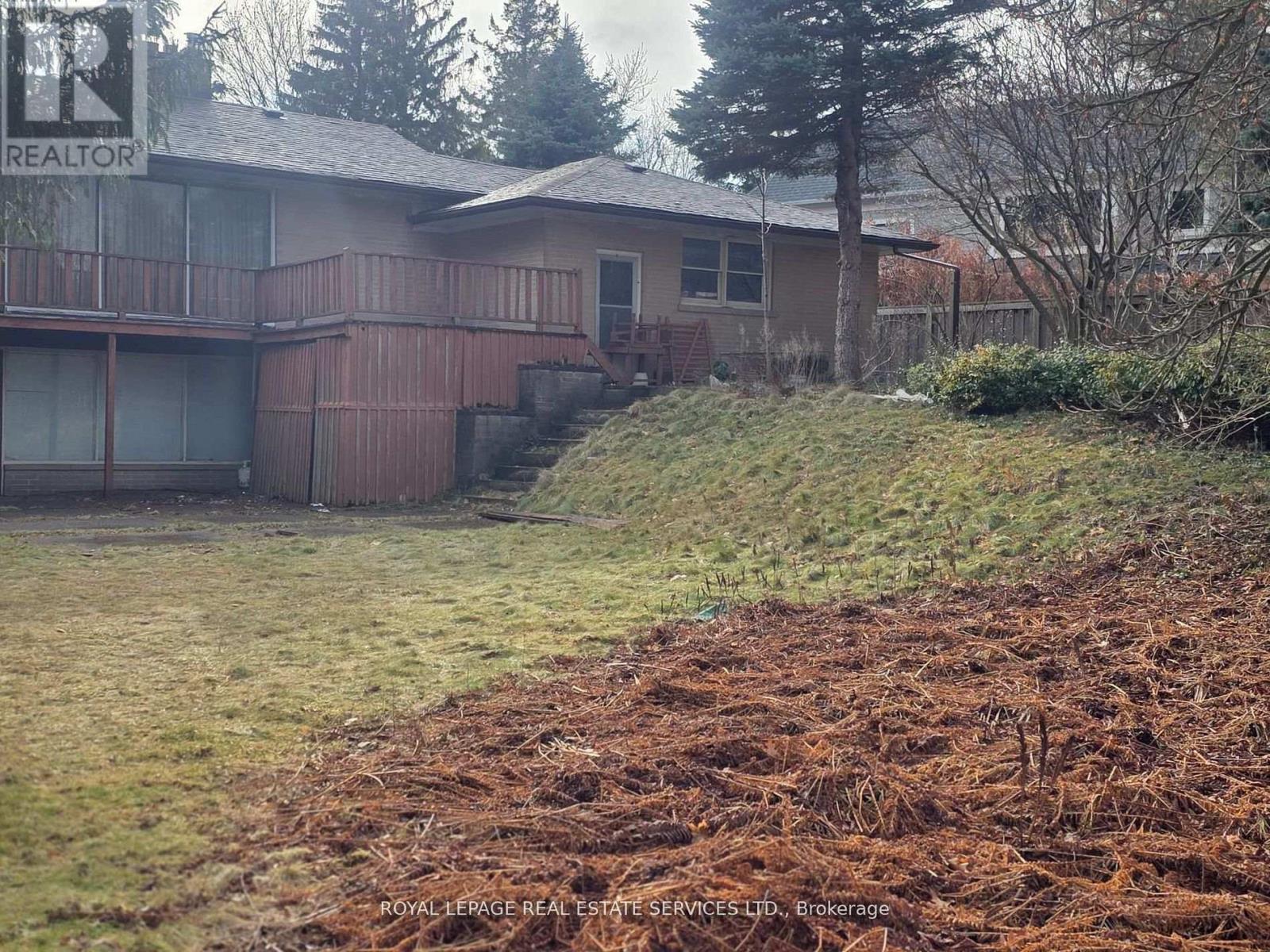 541 Vanessa Crescent, Mississauga, Ontario  L5H 2N4 - Photo 4 - W12936658