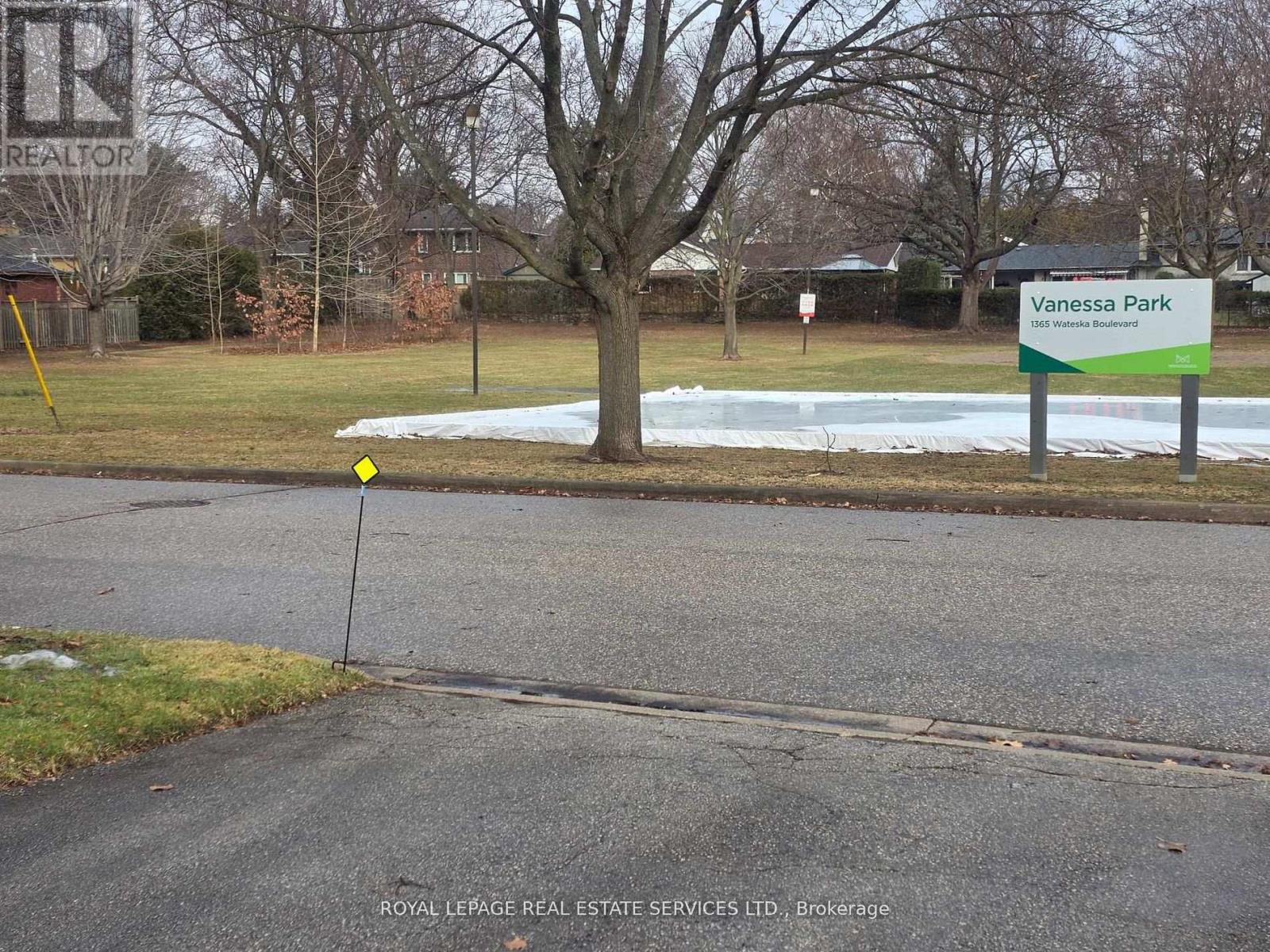 541 Vanessa Crescent, Mississauga, Ontario  L5H 2N4 - Photo 8 - W12936658