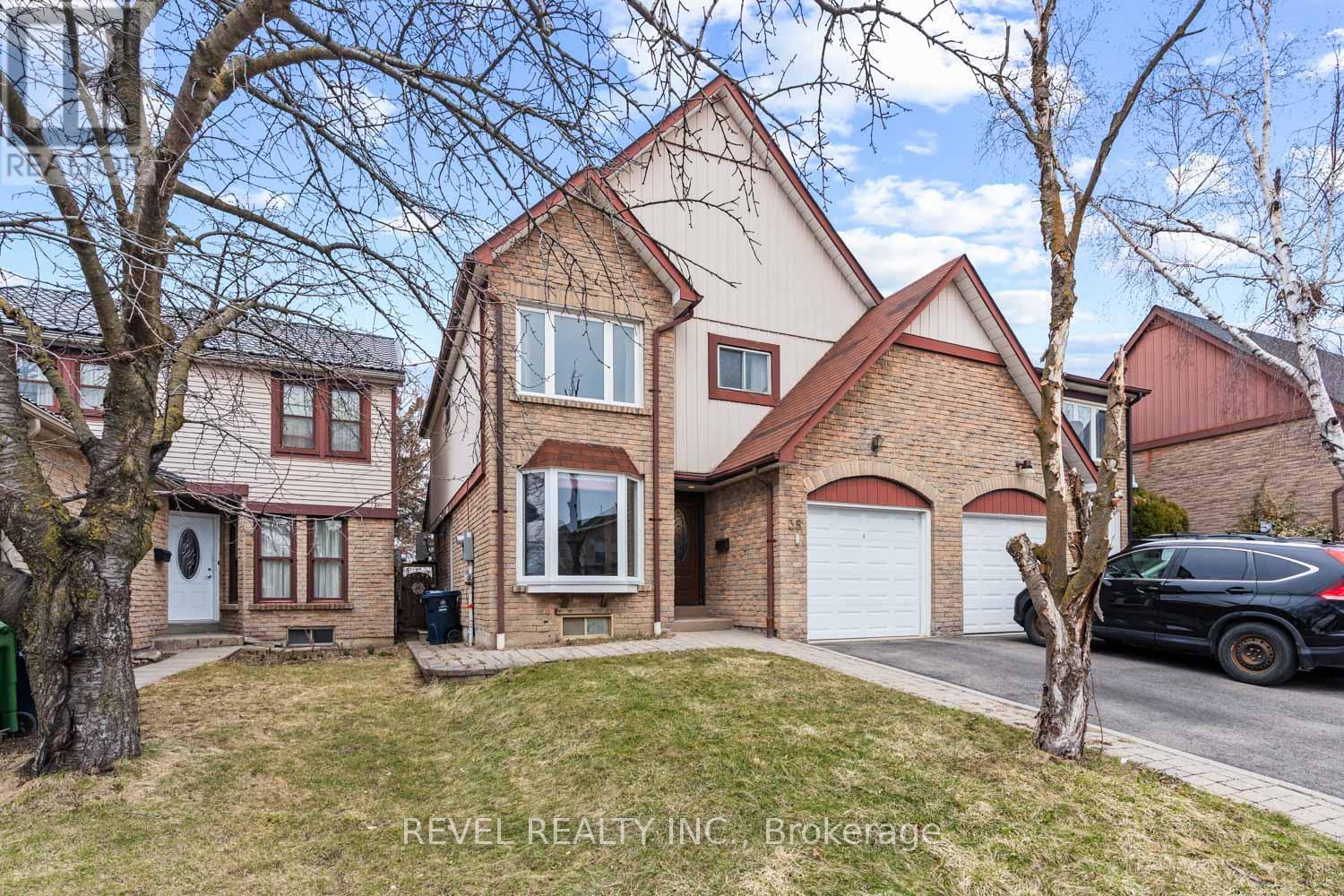 35 BIGHAM CRESCENT, Toronto, Ontario