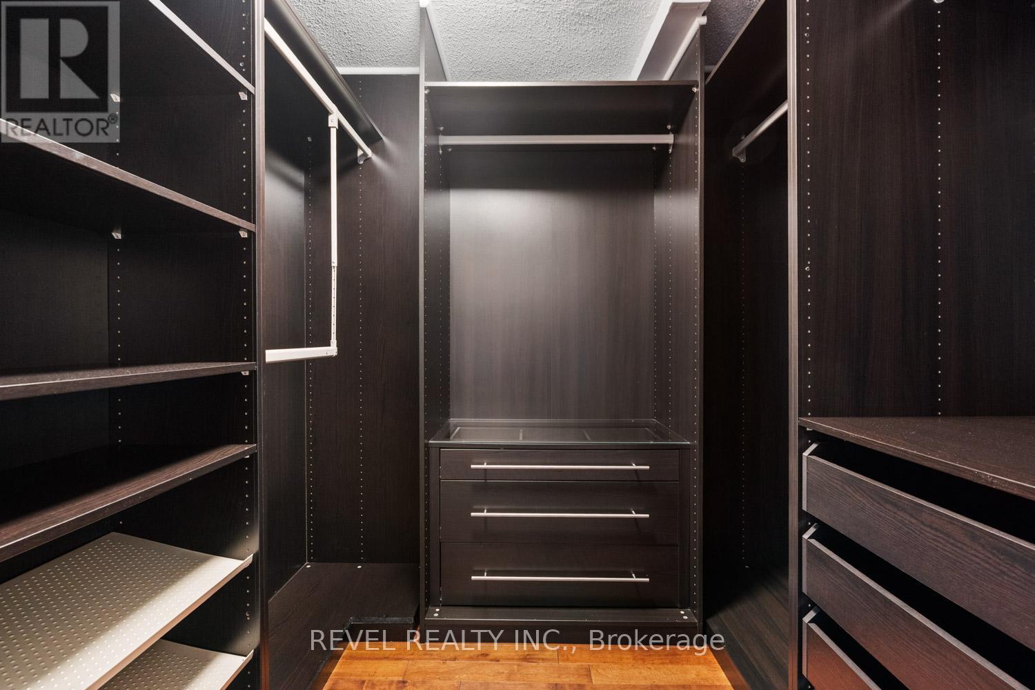 35 Bigham Crescent, Toronto, Ontario  M9C 5C5 - Photo 14 - W12936662