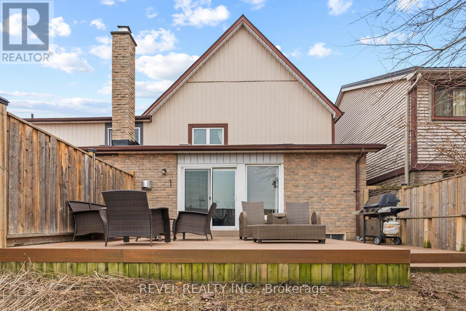 35 Bigham Crescent, Toronto, Ontario  M9C 5C5 - Photo 26 - W12936662