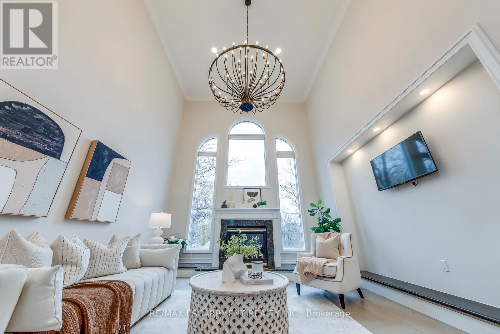 2201 Galloway Drive, Oakville, Ontario  L6H 5M1 - Photo 12 - W12936668