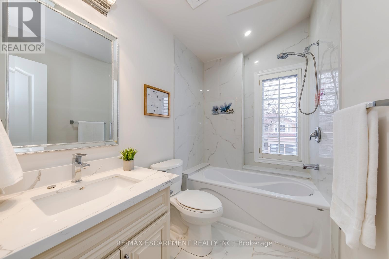 2201 Galloway Drive, Oakville, Ontario  L6H 5M1 - Photo 31 - W12936668