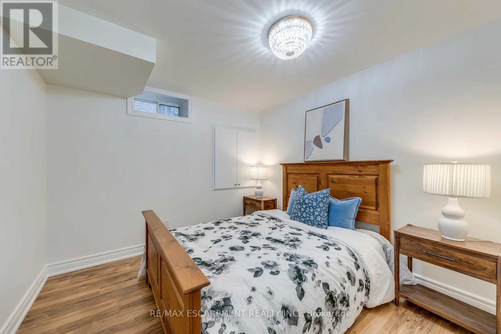 2201 Galloway Drive, Oakville, Ontario  L6H 5M1 - Photo 40 - W12936668