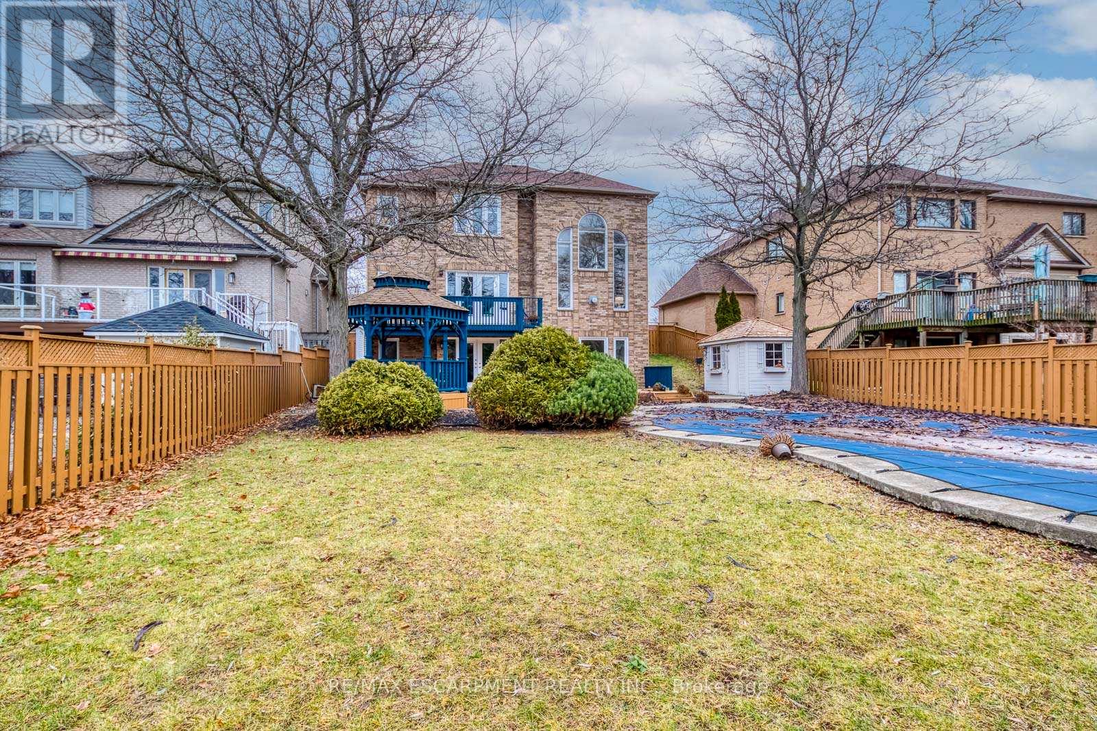 2201 Galloway Drive, Oakville, Ontario  L6H 5M1 - Photo 47 - W12936668