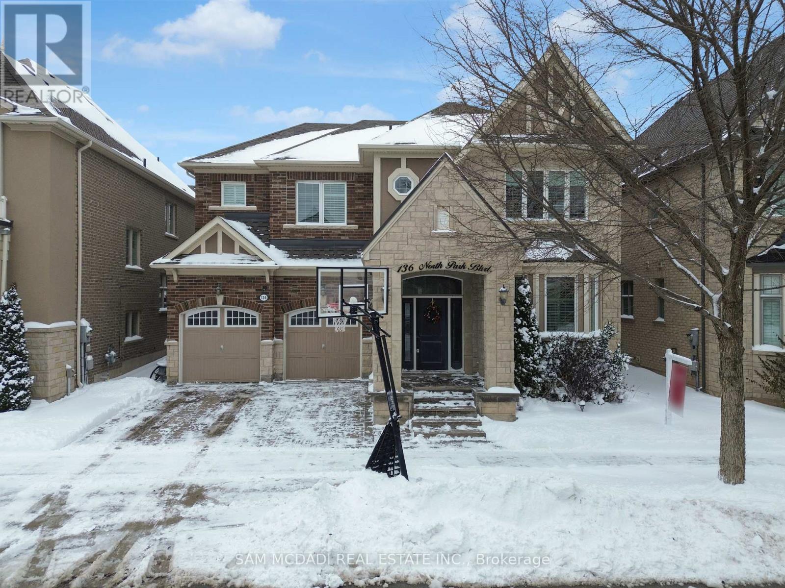 136 NORTH PARK BOULEVARD, Oakville, Ontario