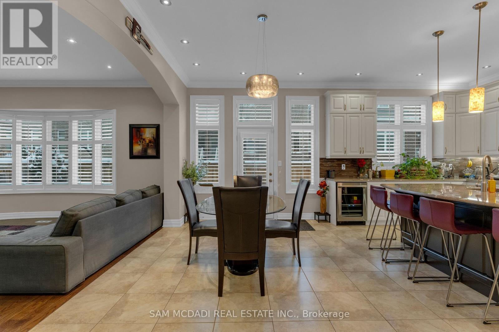 136 North Park Boulevard, Oakville, Ontario  L6M 0W6 - Photo 13 - W12936670