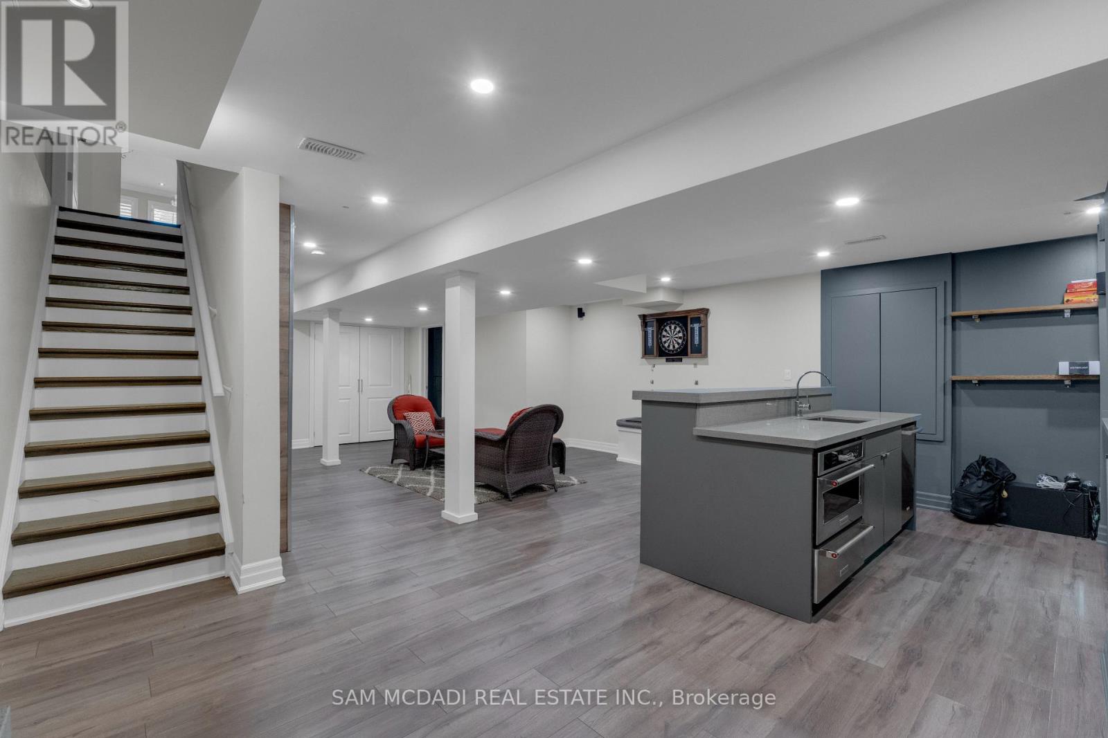 136 North Park Boulevard, Oakville, Ontario  L6M 0W6 - Photo 37 - W12936670