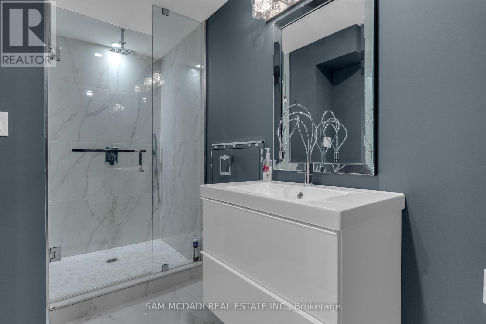 136 North Park Boulevard, Oakville, Ontario  L6M 0W6 - Photo 43 - W12936670