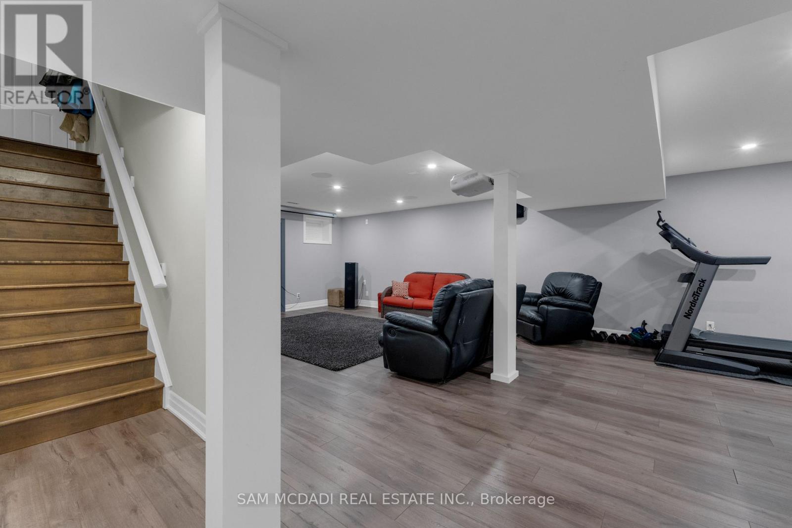 136 North Park Boulevard, Oakville, Ontario  L6M 0W6 - Photo 46 - W12936670