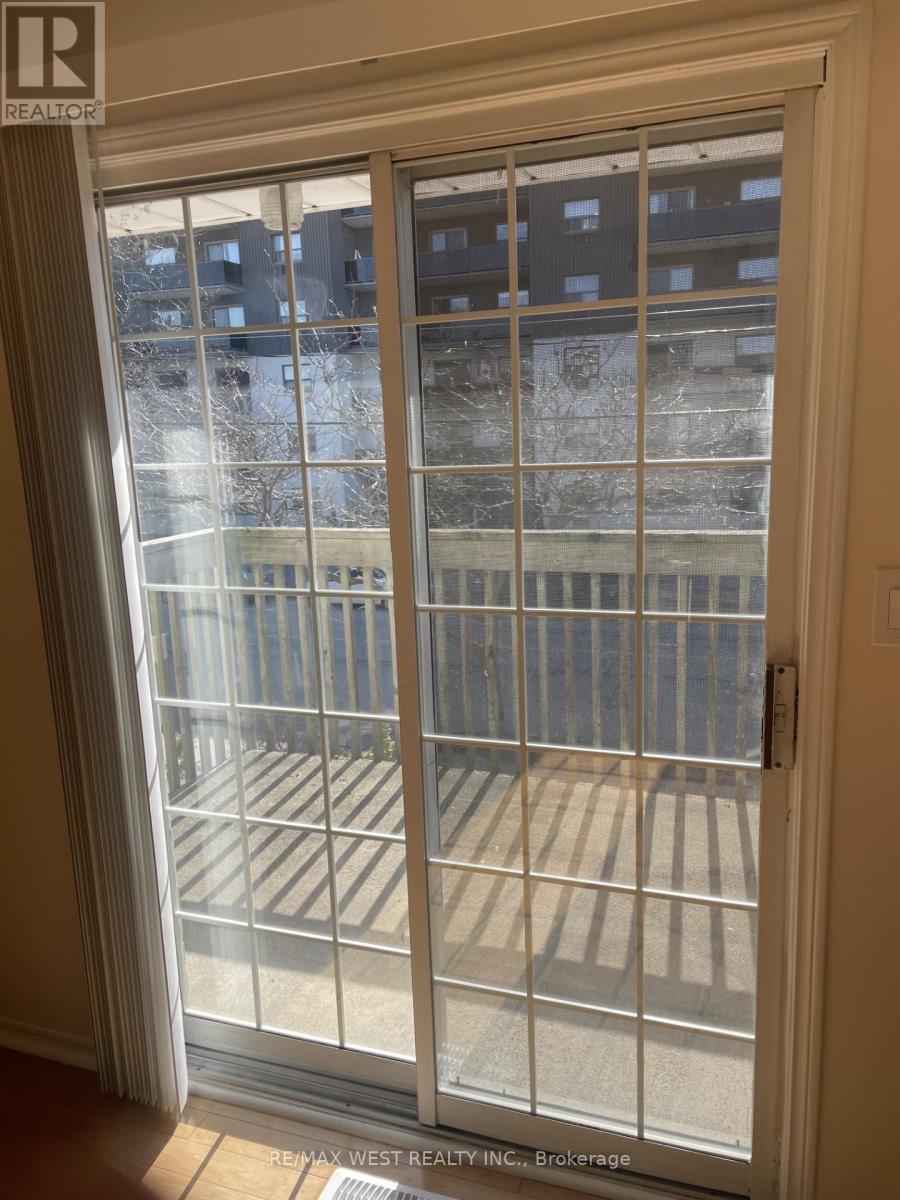 19 - 2299 Marine Drive, Oakville, Ontario  L6L 1C2 - Photo 24 - W12936692