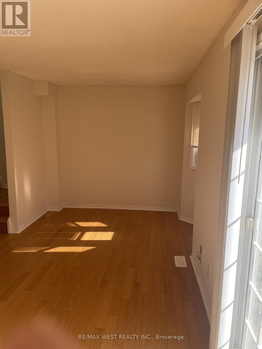 19 - 2299 Marine Drive, Oakville, Ontario  L6L 1C2 - Photo 25 - W12936692