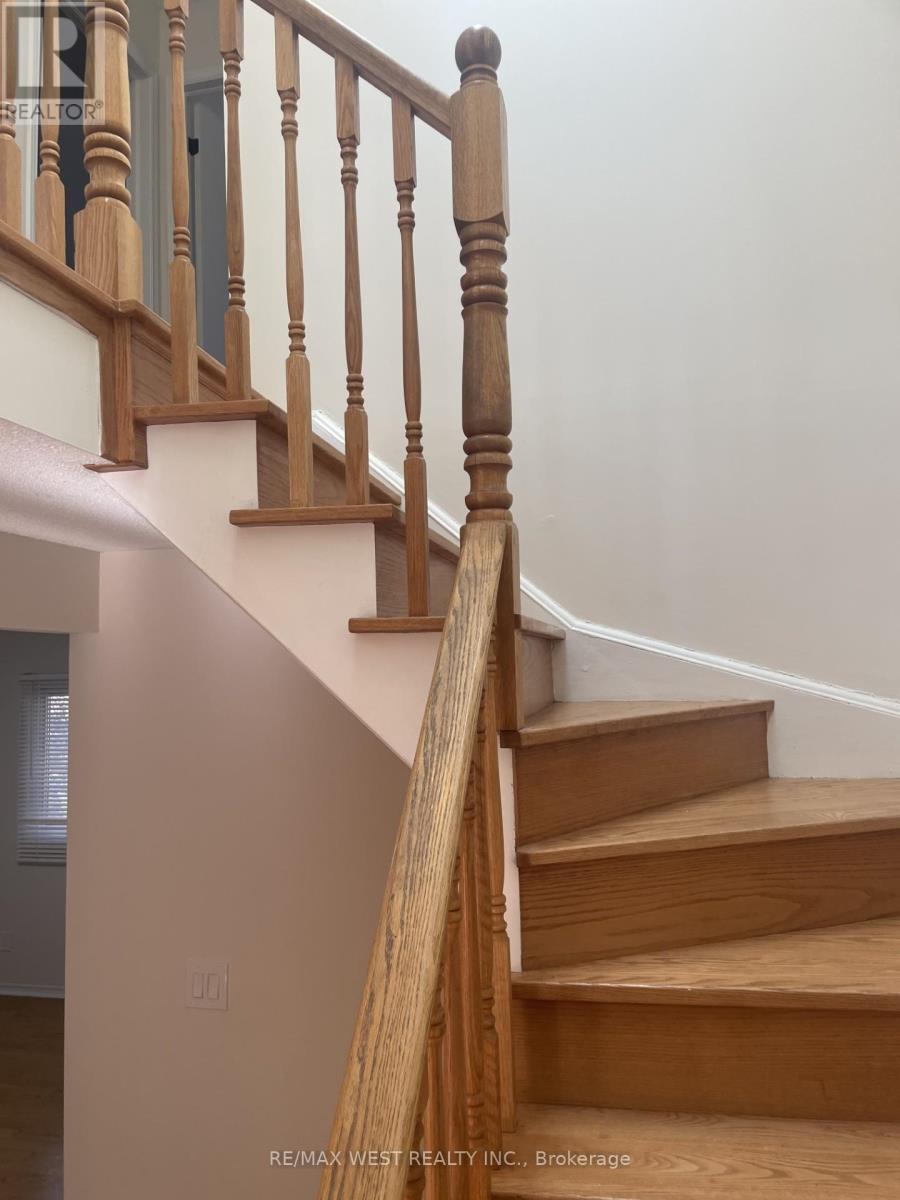 19 - 2299 Marine Drive, Oakville, Ontario  L6L 1C2 - Photo 28 - W12936692