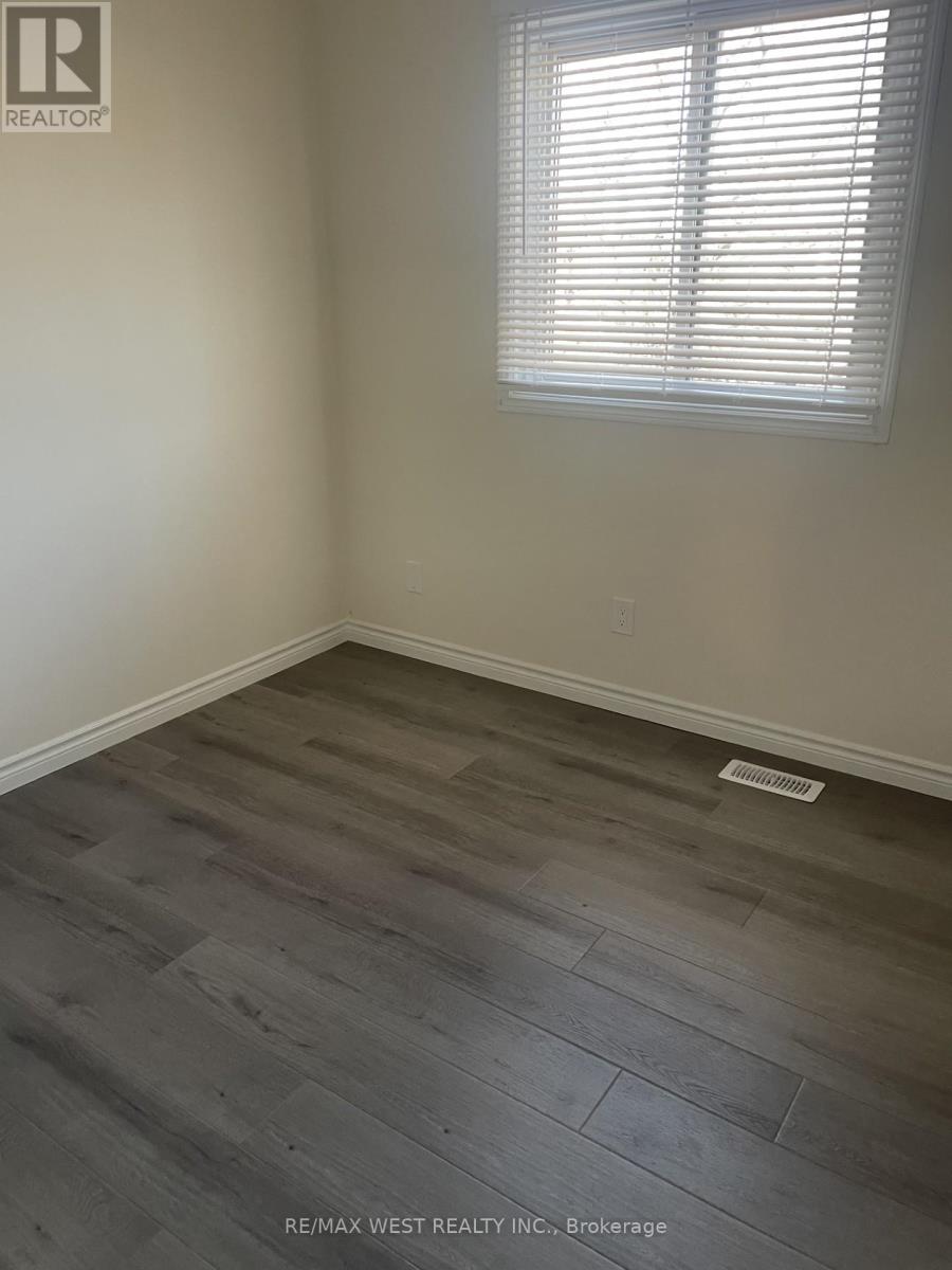 19 - 2299 Marine Drive, Oakville, Ontario  L6L 1C2 - Photo 36 - W12936692