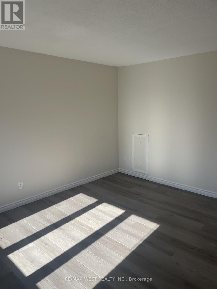 19 - 2299 Marine Drive, Oakville, Ontario  L6L 1C2 - Photo 41 - W12936692