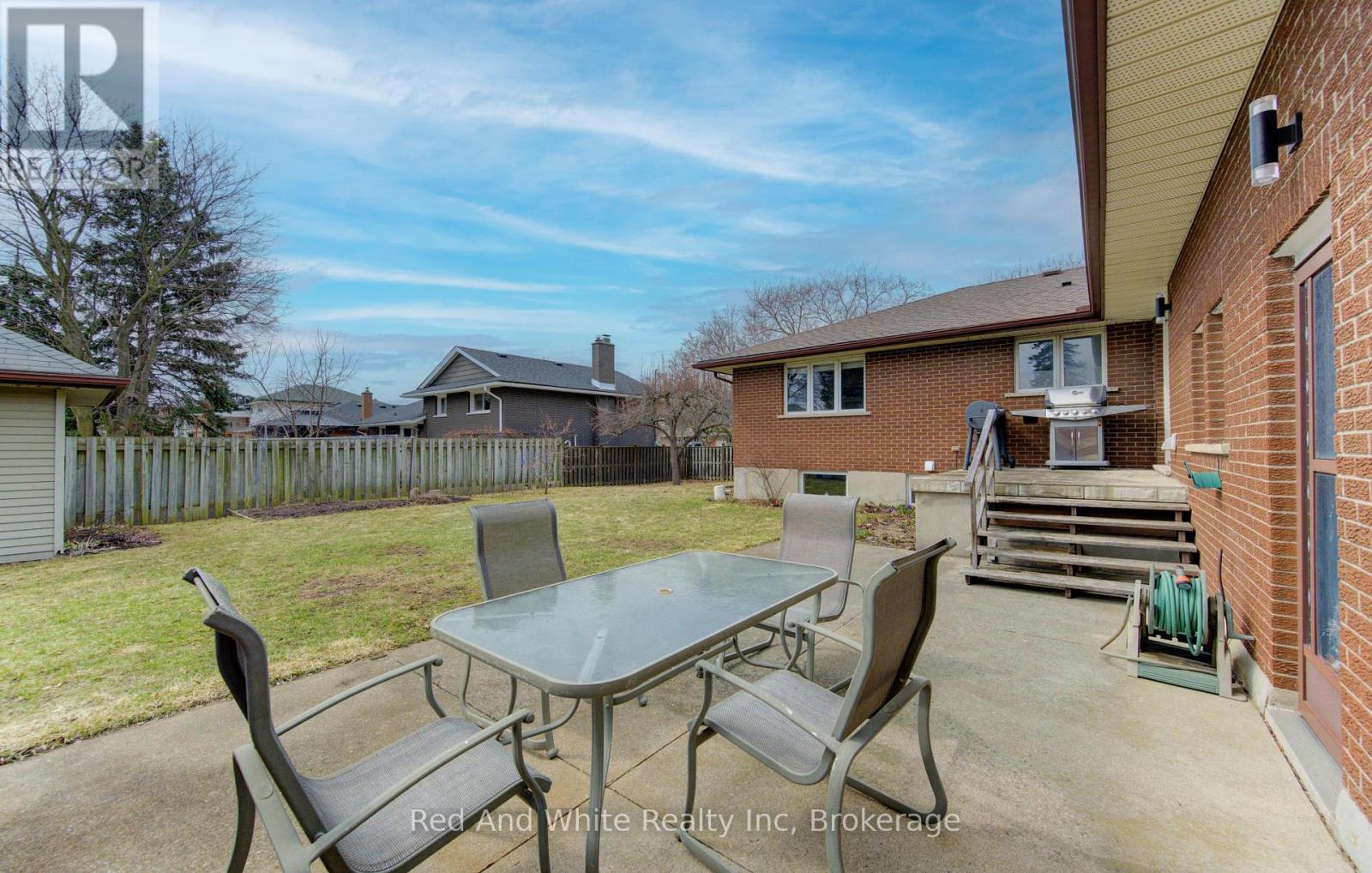 449 Greenfield Avenue, Kitchener, Ontario  N2C 1E9 - Photo 36 - X12931716