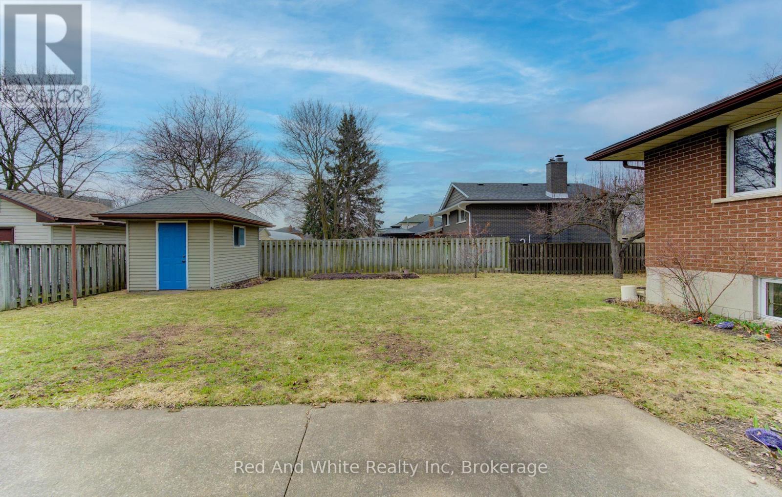 449 Greenfield Avenue, Kitchener, Ontario  N2C 1E9 - Photo 38 - X12931716