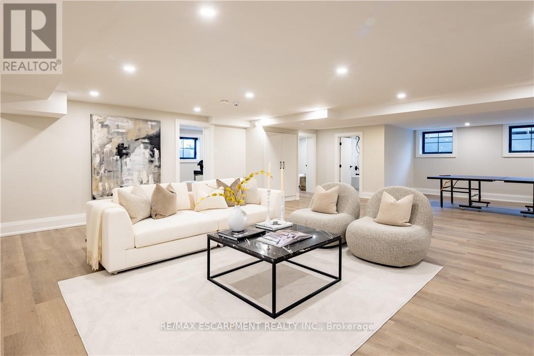 841 Danforth Place, Burlington, Ontario  L7T 1S1 - Photo 24 - W12839598