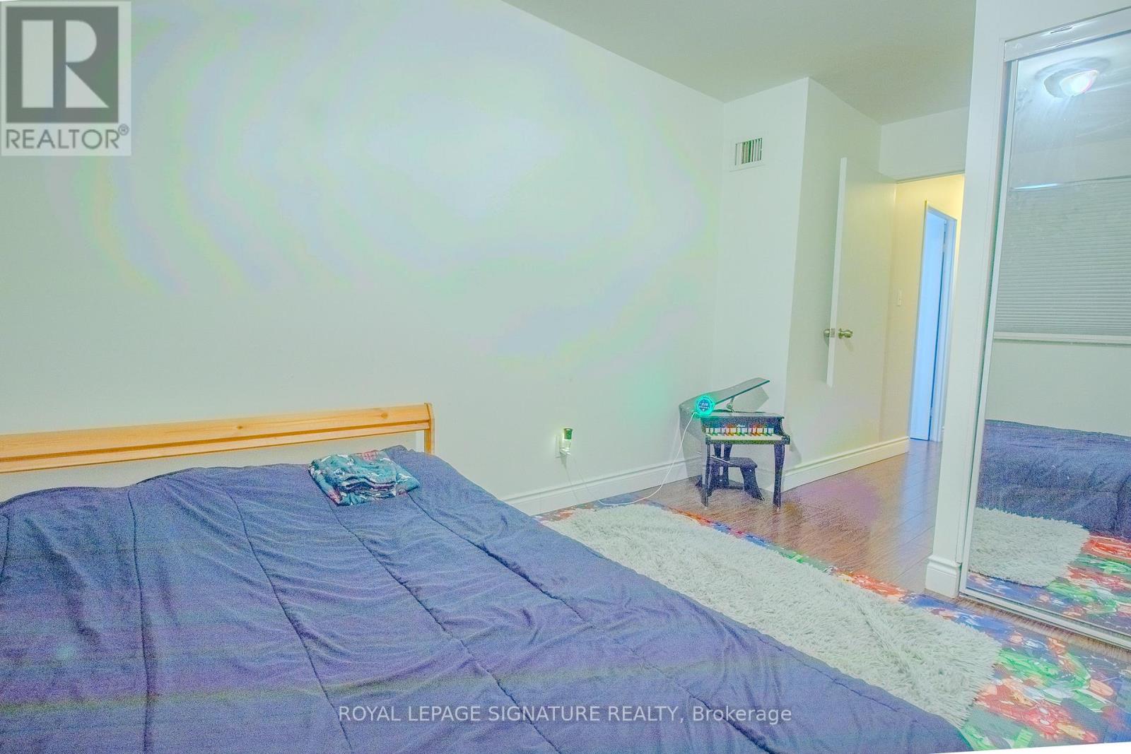 403 - 3025 The Credit Woodlands Crescent, Mississauga, Ontario  L5C 2V3 - Photo 10 - W12913256