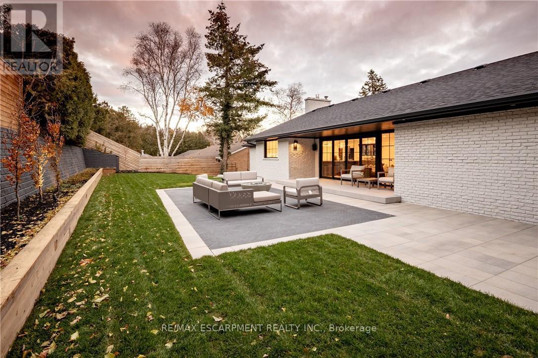 841 Danforth Place, Burlington, Ontario  L7T 1S1 - Photo 34 - W12839598