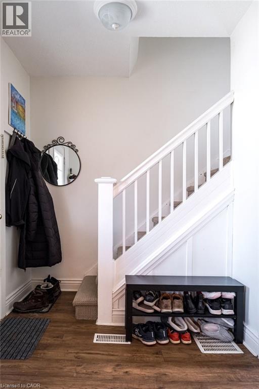 500 Ferguson Avenue N, Hamilton, Ontario  L8L 4Z5 - Photo 3 - 40815858