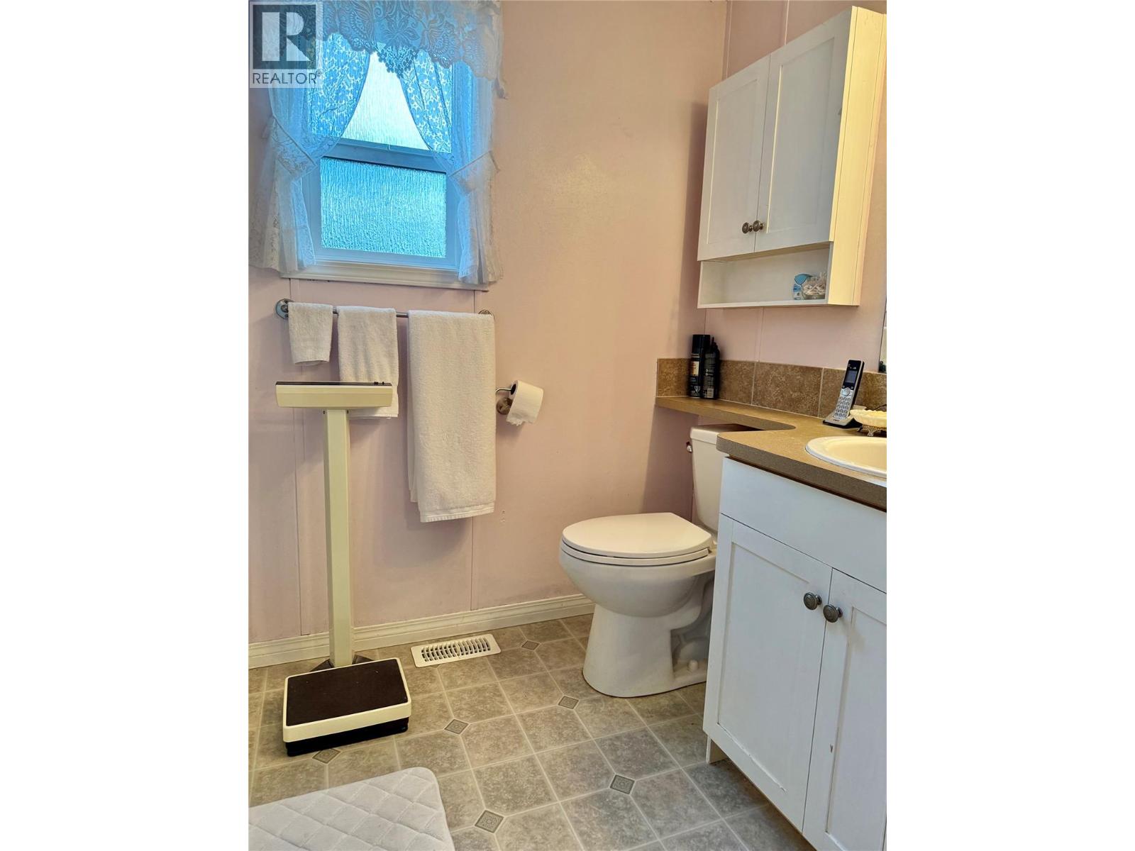 7225 Boundary Drive Unit# 8, Grand Forks, British Columbia  V0H 1V0 - Photo 21 - 10371879