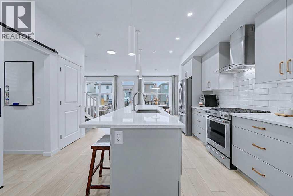 250 Hotchkiss Common SE, Calgary, Alberta  T3S 0N1 - Photo 6 - A2284008