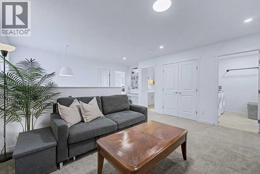 250 Hotchkiss Common SE, Calgary, Alberta  T3S 0N1 - Photo 23 - A2284008