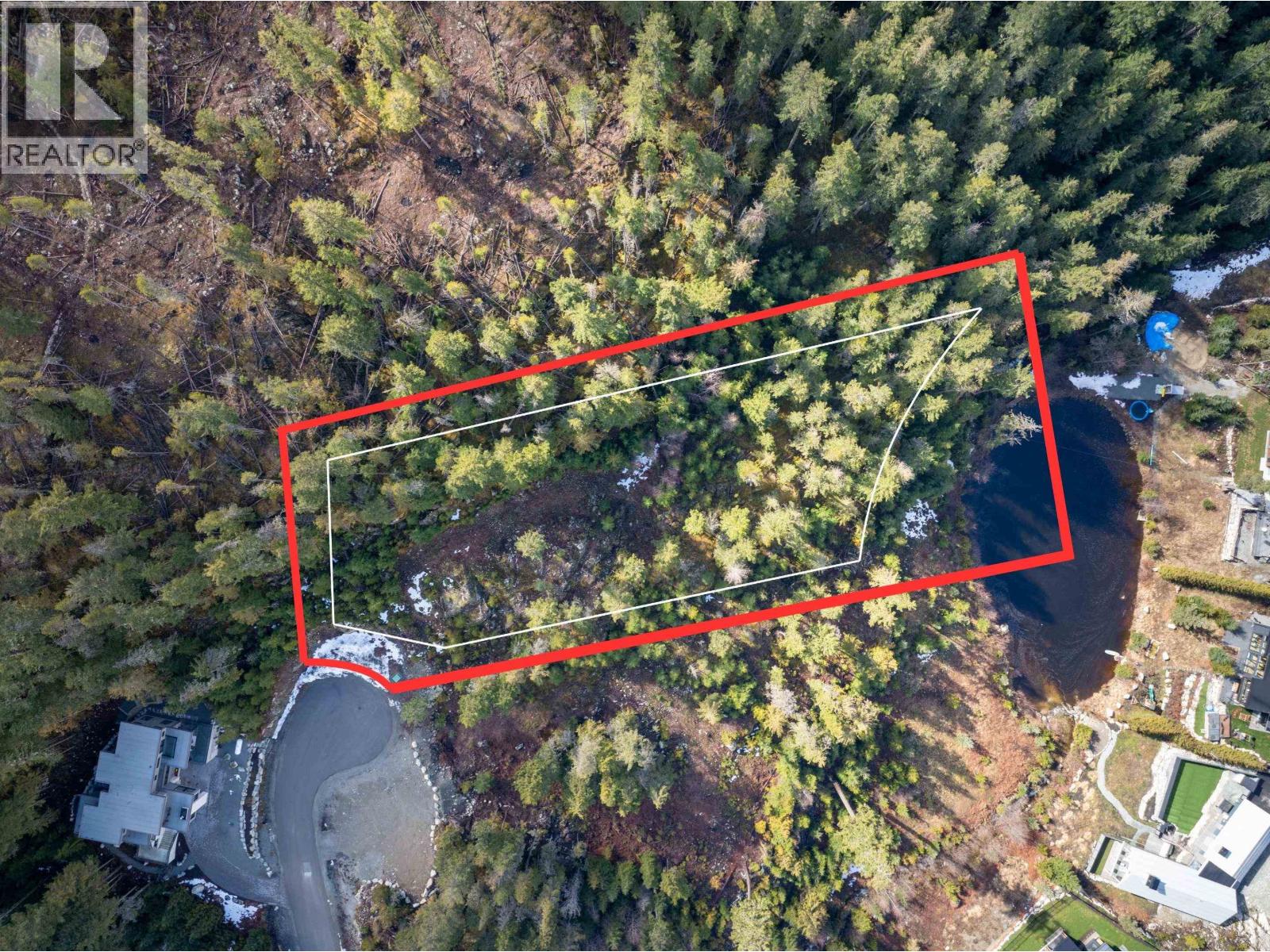 9285 Siskin Street, Whistler, British Columbia  V8E 1M1 - Photo 4 - R3104169