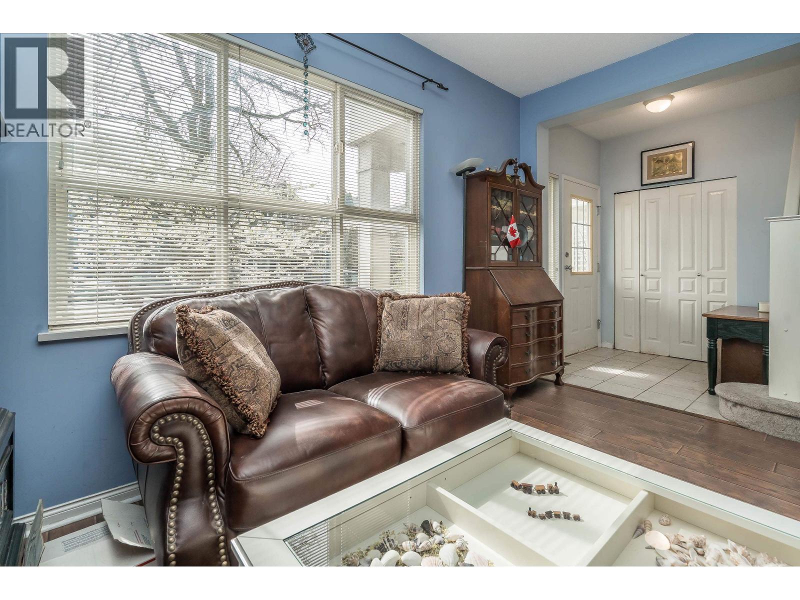 137 Star Crescent, New Westminster, British Columbia  V3M 6X6 - Photo 6 - R3102932