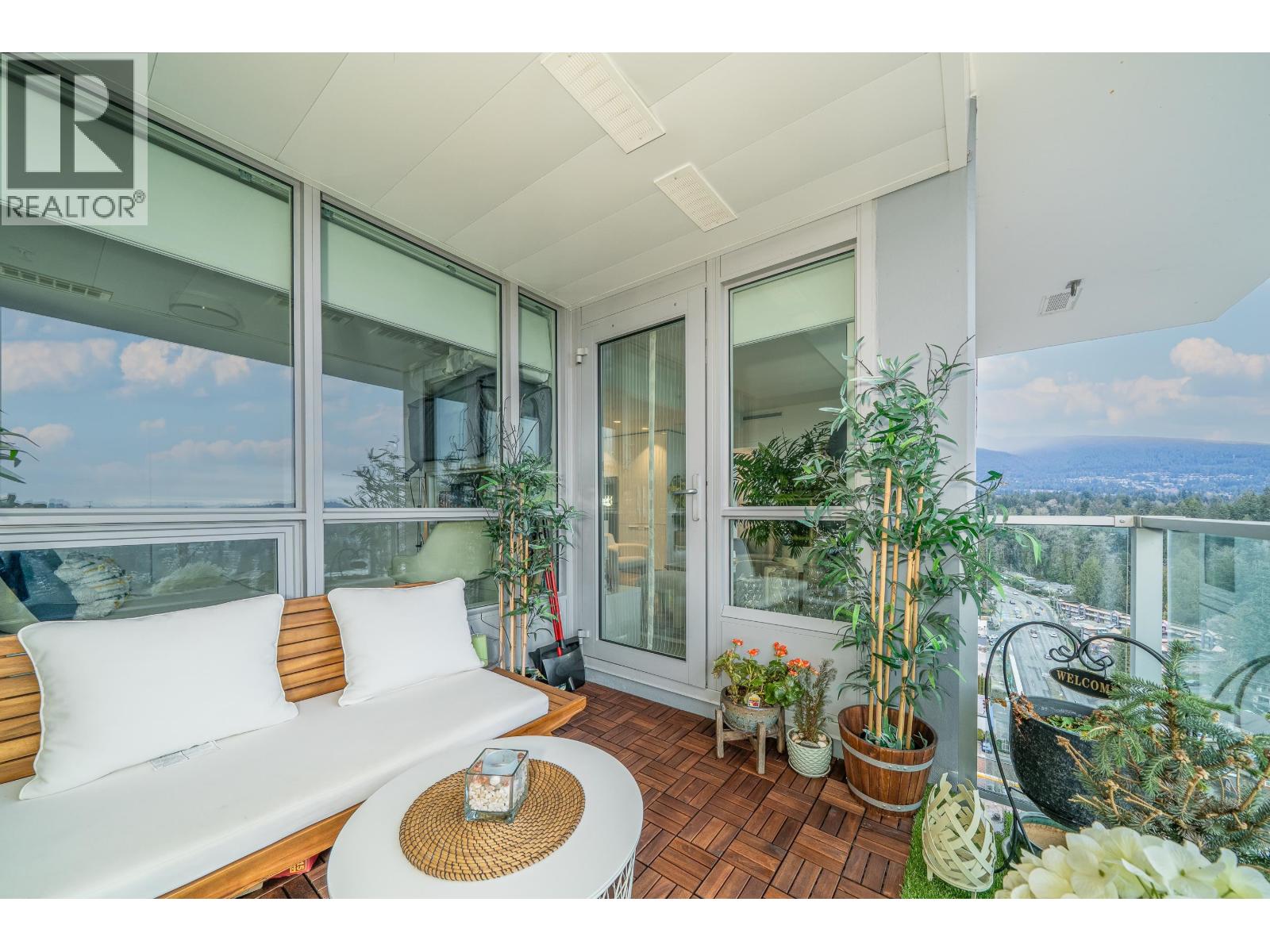 2102 1632 Lions Gate Lane, North Vancouver, British Columbia  V7P 0E2 - Photo 4 - R3068879