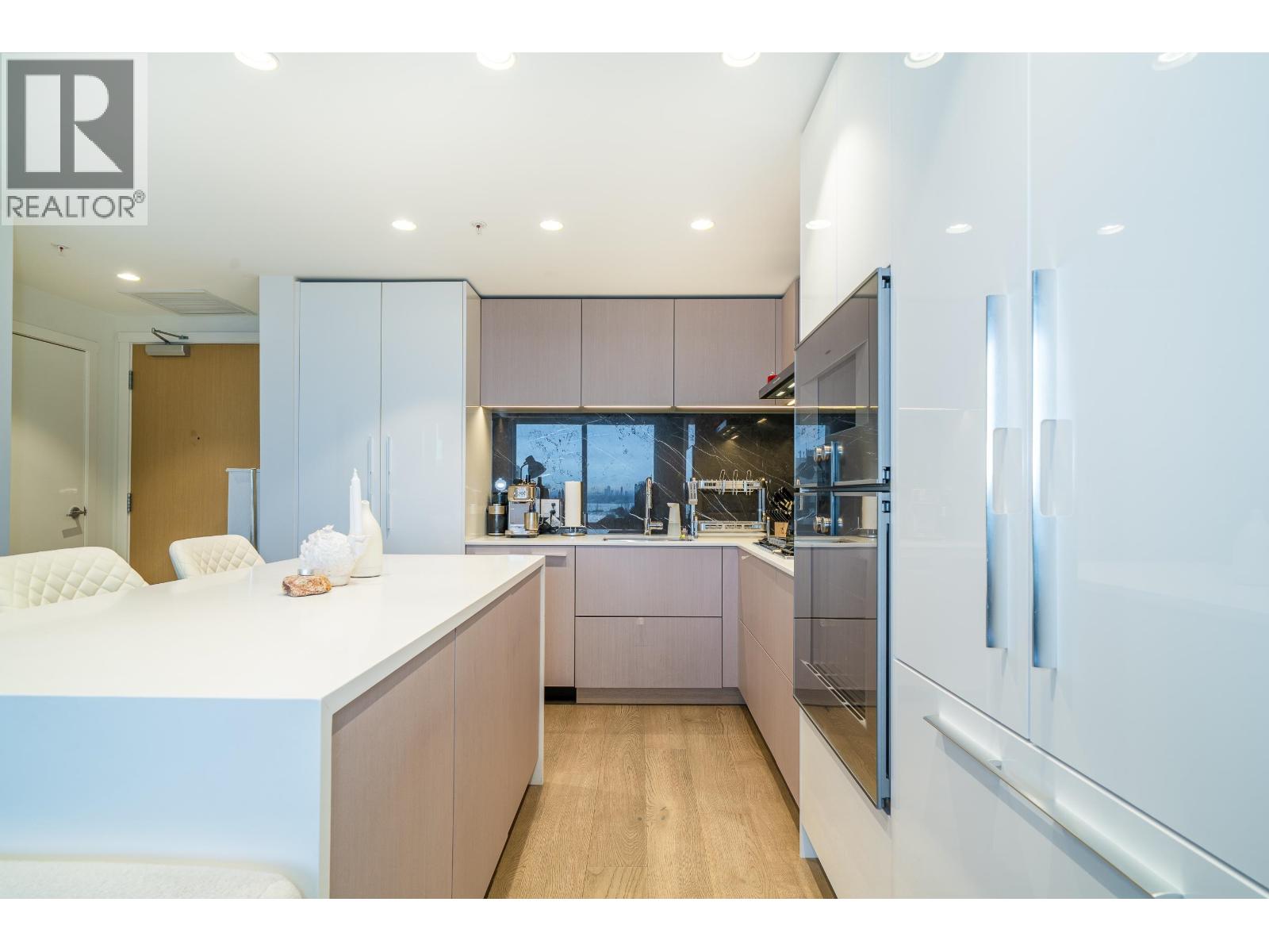 2102 1632 Lions Gate Lane, North Vancouver, British Columbia  V7P 0E2 - Photo 12 - R3068879