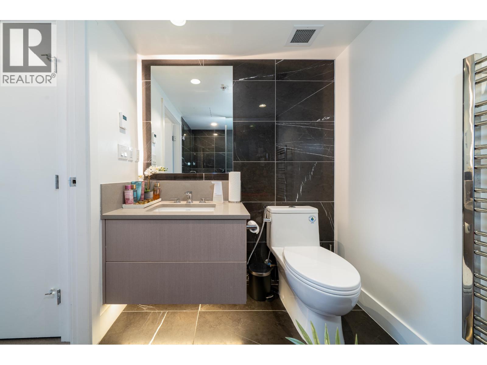 2102 1632 Lions Gate Lane, North Vancouver, British Columbia  V7P 0E2 - Photo 17 - R3068879