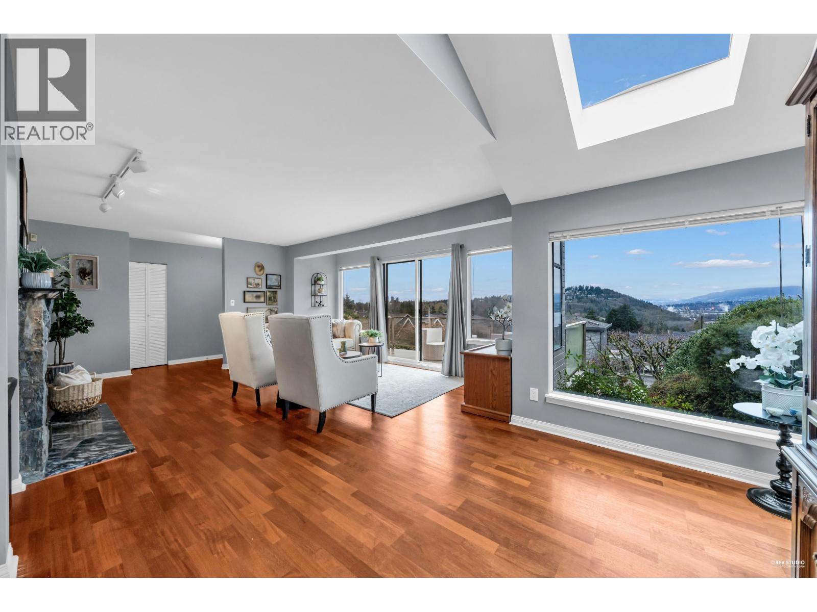 7238 Braeside Drive, Burnaby, British Columbia  V5A 1E8 - Photo 8 - R3104659