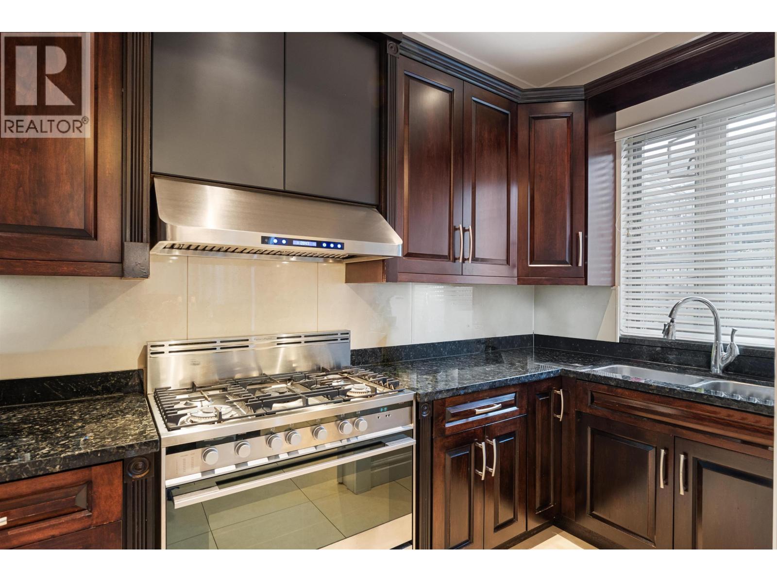 1909 E 64th Avenue, Vancouver, British Columbia  V5P 2M9 - Photo 8 - R3104783