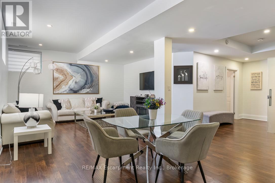 1526 Bridge Road, Oakville, Ontario  L6L 2E3 - Photo 31 - W12936784